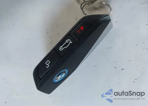 2023 BMW Ix xDrive50 z USA, uszkodzony, nr VIN WB523CF01PCM48437